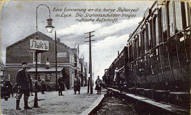 Elk - War - train station